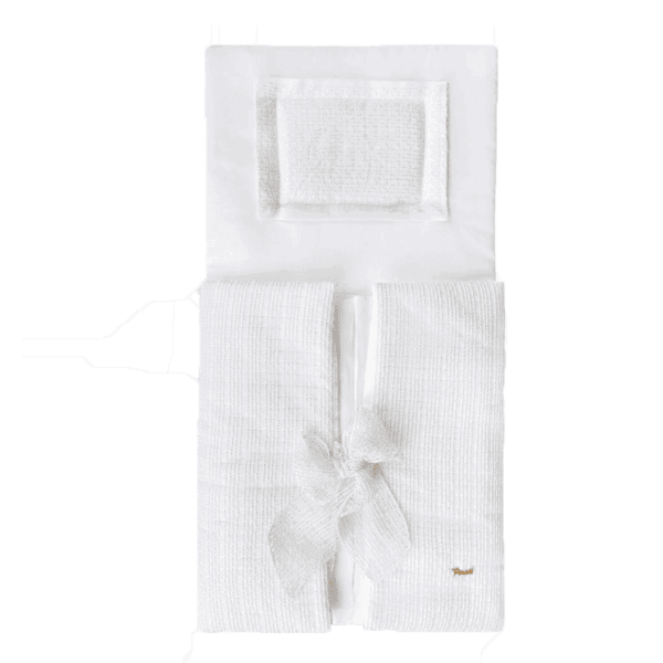 Bris Pillow/ Deluca Poya